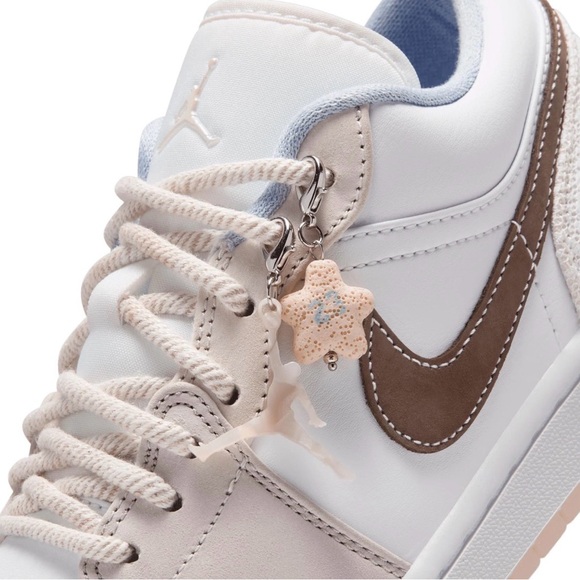 WOMEN'S AIR JORDAN 1 LOW WHITE/IRONSTONE-WHITE-LIGHT SOFT PINK IB8859-101-SZ 11 - Picture 6 of 9